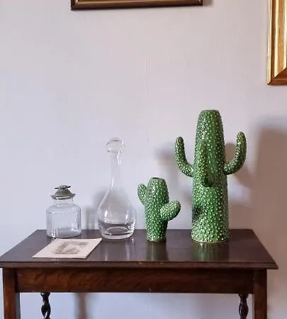 Uncle's House, 150 Mq Only Two Stops From Duomo Apartment Milan