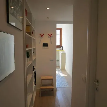 Apartment Casa Pao, Typical House In Near The Center Milan