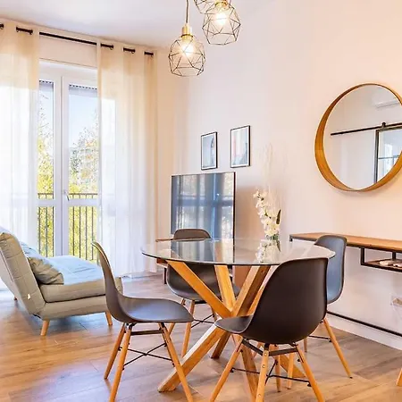 Guest Planet - Stylish Flat Bisceglie M1