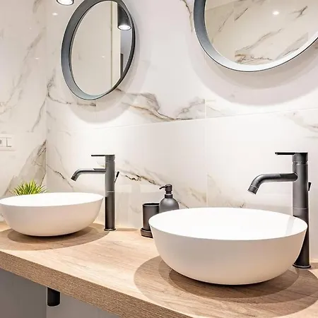 Guest Planet - Stylish Flat Bisceglie M1 * Милан