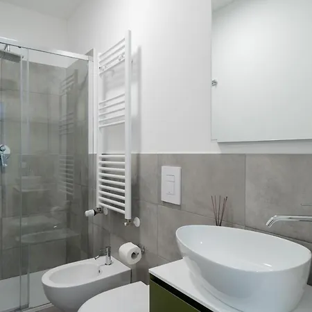 S Agostino - Porta Genova