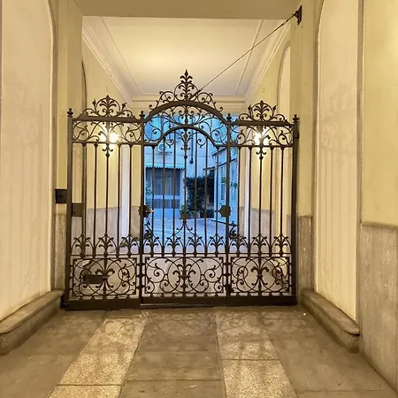 Chinatown-garibaldi Luxury Elegante Apartment
