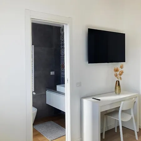 Elegante E Spazioso Appartement *