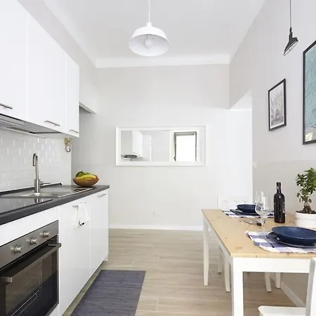 Apartment Youhosty - Pellegrini 8/4 *