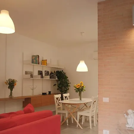 Modern Split-level Loft With Garden Near Fondazione Prada By Rentopolis Appartement