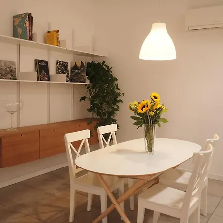 Modern Split-level Loft With Garden Near Fondazione Prada By Rentopolis Appartement Milan