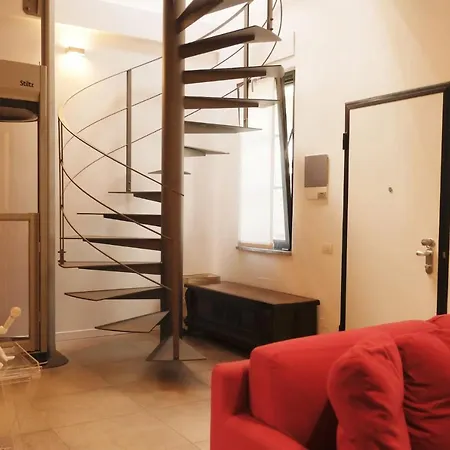 Appartement Modern Split-level Loft With Garden Near Fondazione Prada By Rentopolis