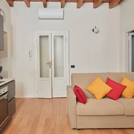 Apartment Casa Ortica, Three-room Citta Studi/politecnico/besta 20 Min Duomo Milan