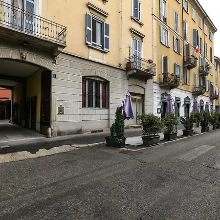 Apartament Primopiano - Frisi Mediolan