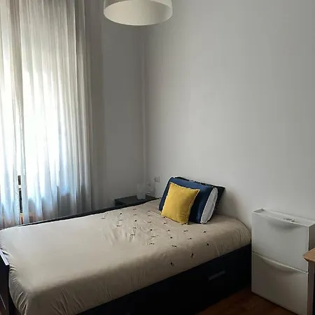 Bocconi Igi White דירה