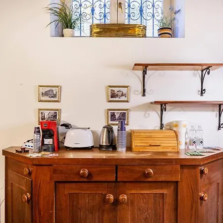 Vintage A Teatro Scala Apartment *