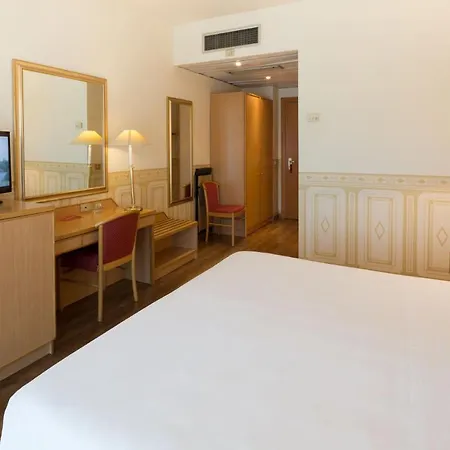 Hotel Nasco 4*