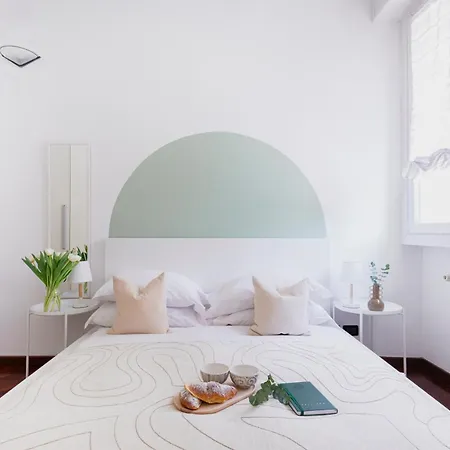 Stylish And Cozy Close To Naviglio * Milan