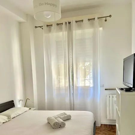 Lovely 2 With Small Garden * Milan