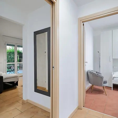 Xenia - Spacious And Bright New Flat With Garden Lägenhet *