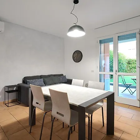 Xenia - Spacious And Bright New Flat With Garden Milán