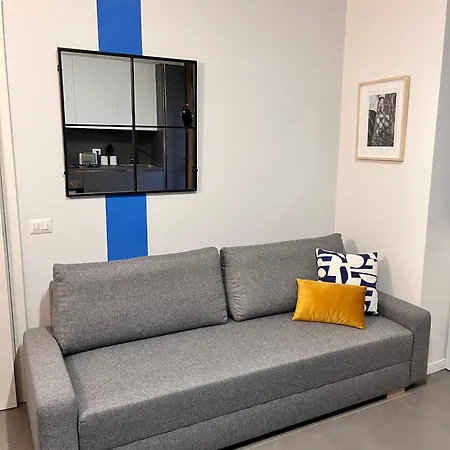 Bruschetti Homestay Milan