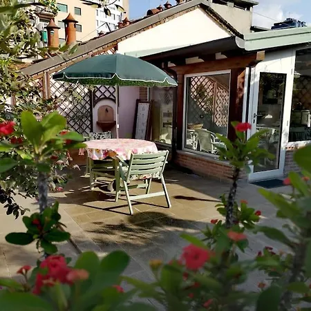 Апартаменты Centrale-luxury With Garden Terrace Милан