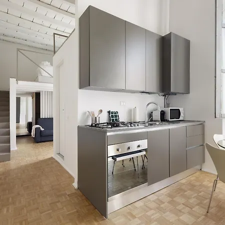 Apartment Hl Collection - Navigli, Duomo, Milan *