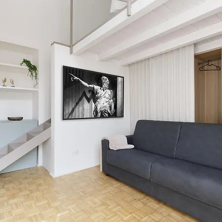 Hl Collection - Navigli, Duomo, Milan Apartment