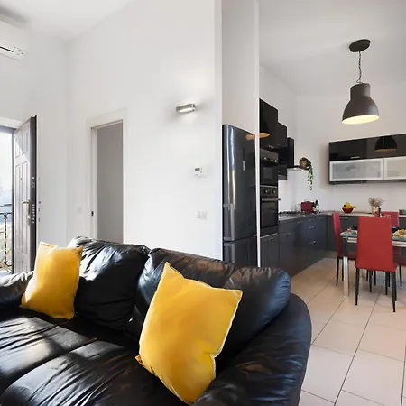 Nam House & Posto Auto