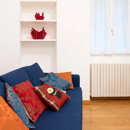 Are1 • [colonne San Lorenzo] • Large • *