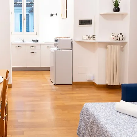 Are1 • [colonne San Lorenzo] • Large • דירה