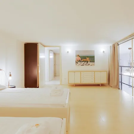 דירה Sant'agostino - Charming Retreat 210m From M2 מילאנו