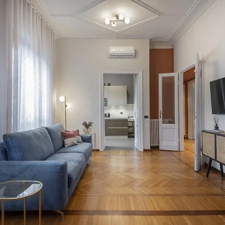 Fifty Eight Montenapoleone Two Bedrooms Апартаменты Милан