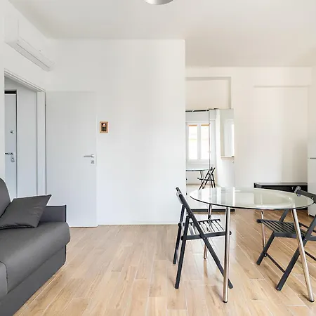 Apartman Santa Giulia - 15 Minutes From Centre Milánó