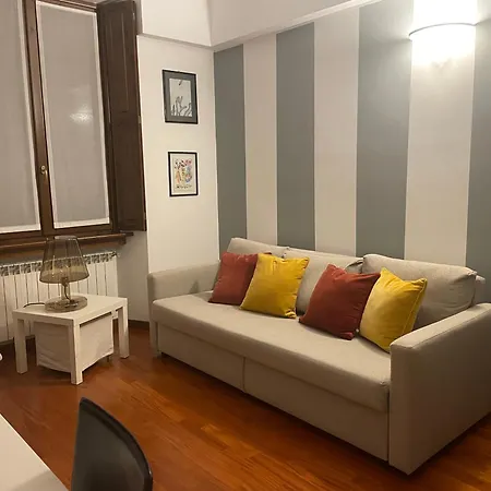 Apartamento La Casa Di Ringhiera In Sarpi-sempione-moscova *