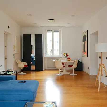 In Affitto Zona Tortona Solari * ミラノ