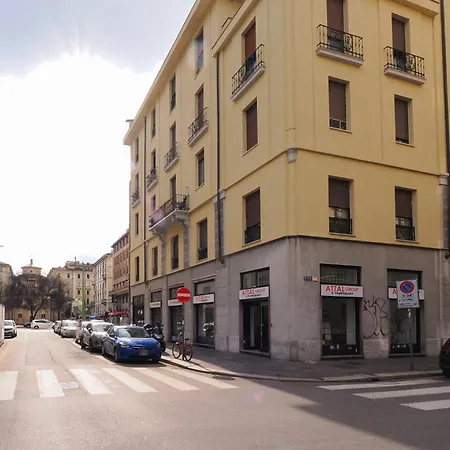 Mila Via Lecco * 米兰