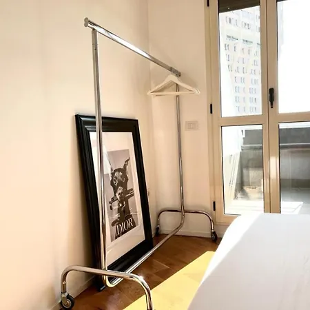 Comecasa Attic 3 Min Walk From Duomo Apartamento