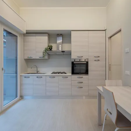 Ihost - Toscanelli 10b * Μιλάνο