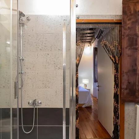 Navigli, Caratteristico Milanese Milan