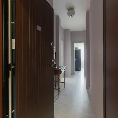 Apartman The Rent - Spacious One-bedroom In Moscova District *