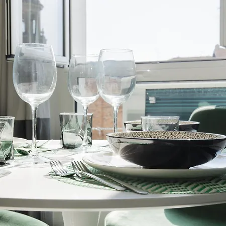 La Galleria Prestige Suite - 2 Min From The Duomo דירה *