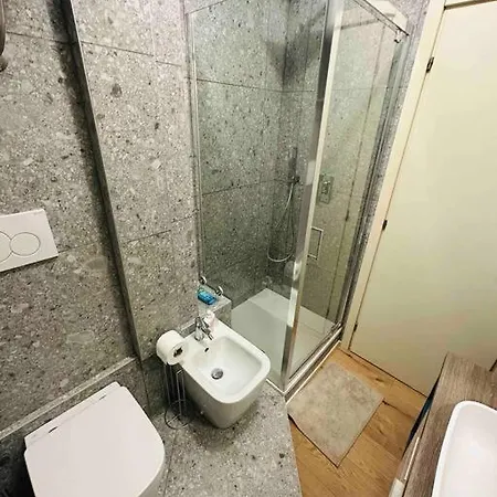 Stylish Boutique Next To Duomo * Милан