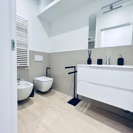 The Boutique - Hebrew Quarter