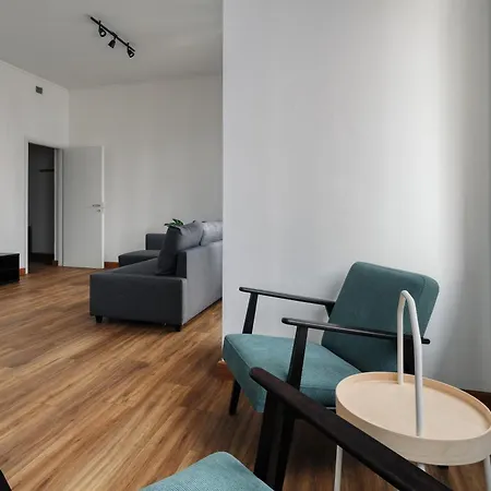 Lägenhet Joivy Chic 3-bed Flat Near Colonne Di San Lorenzo *