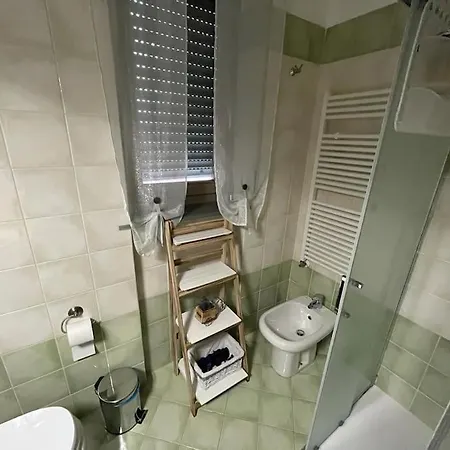 Jane's - Netflix, Wi-fi ميلان