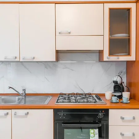 [ihost Apartment] - De Andreis 11 Milaan