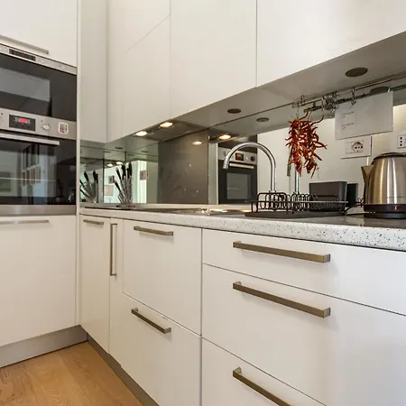 Milano-trilocale Centrale Con Vasca Idromassaggio Holiday home
