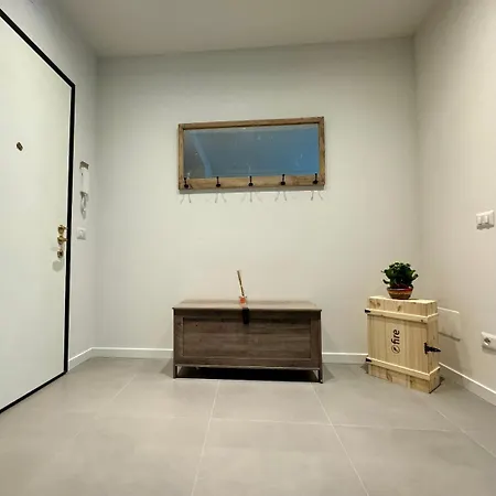 Rainbow Flat- Monolocale Luminoso Apartment Milan