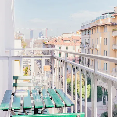 Stylish And Cozy Close To Naviglio * Milan