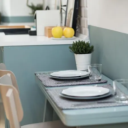 New Elegant Flat 3 Min From Station. Apartament Mediolan