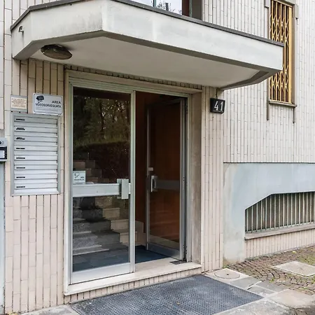 Frassini Flexyrent Apt. Aircon Διαμέρισμα