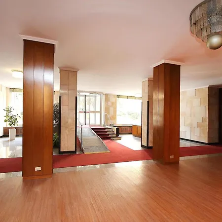 Nuovissimo In Centro Apartamento *