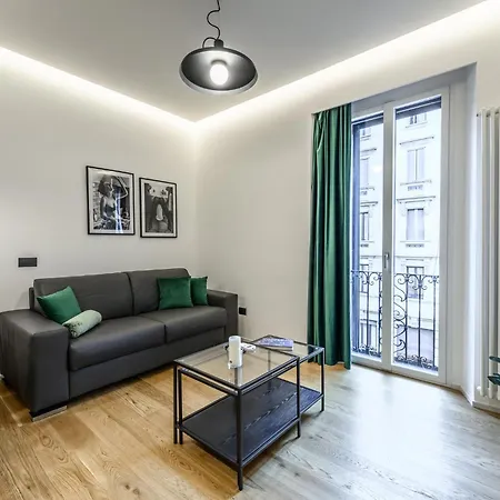 Deluxe In Brera-duomo, Near Metro 밀라노